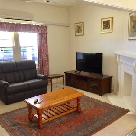 Smith Street Cottage Naracoorte Bagian luar foto