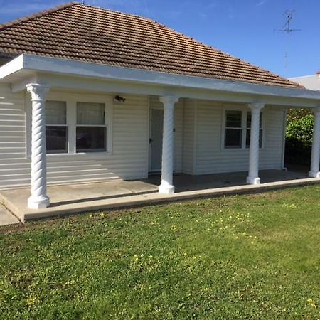 Smith Street Cottage Naracoorte Bagian luar foto